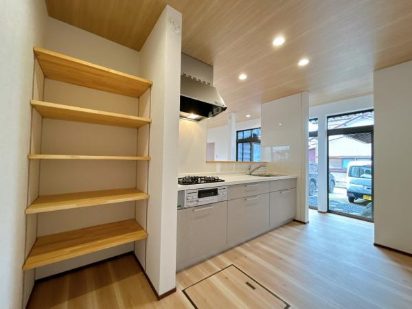 新潟県燕市小牧