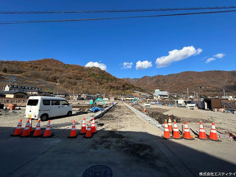 山梨県甲府市横根町
