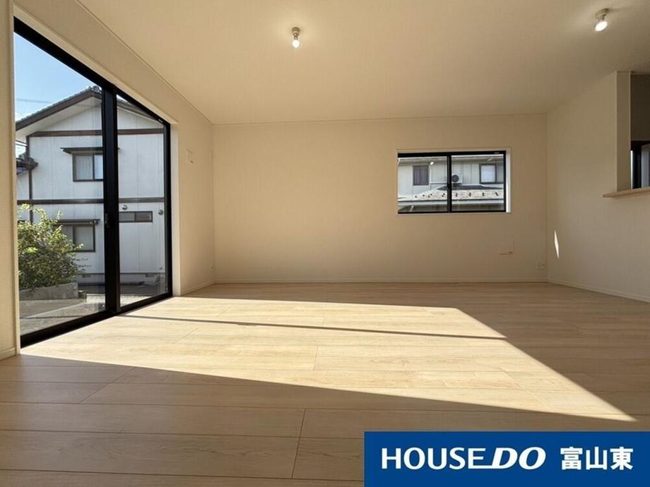 富山県富山市中島