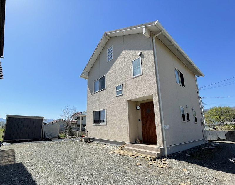 山梨県甲斐市竜王