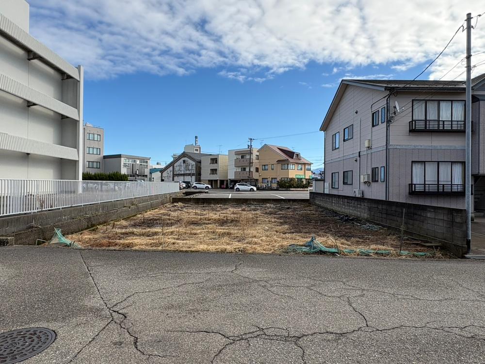 石川県金沢市新神田