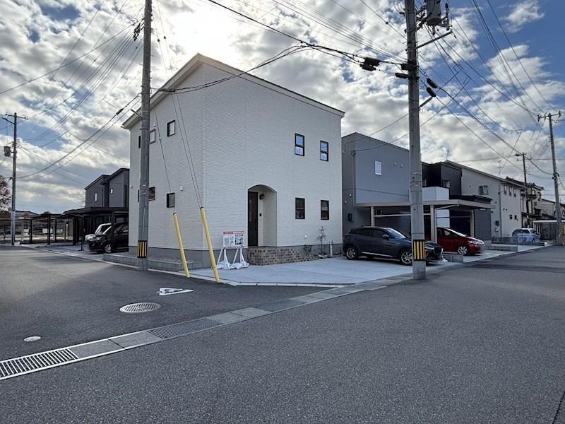 新潟県新潟市東区新石山