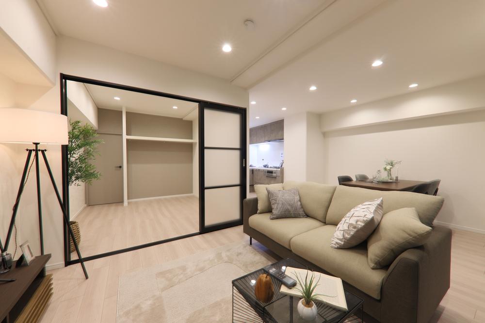 日商岩井栄ハイツ 【フルリノベーション・角住戸】