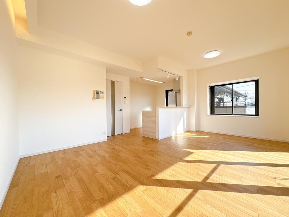 ジャステージ小田井【リノベ済×角部屋】