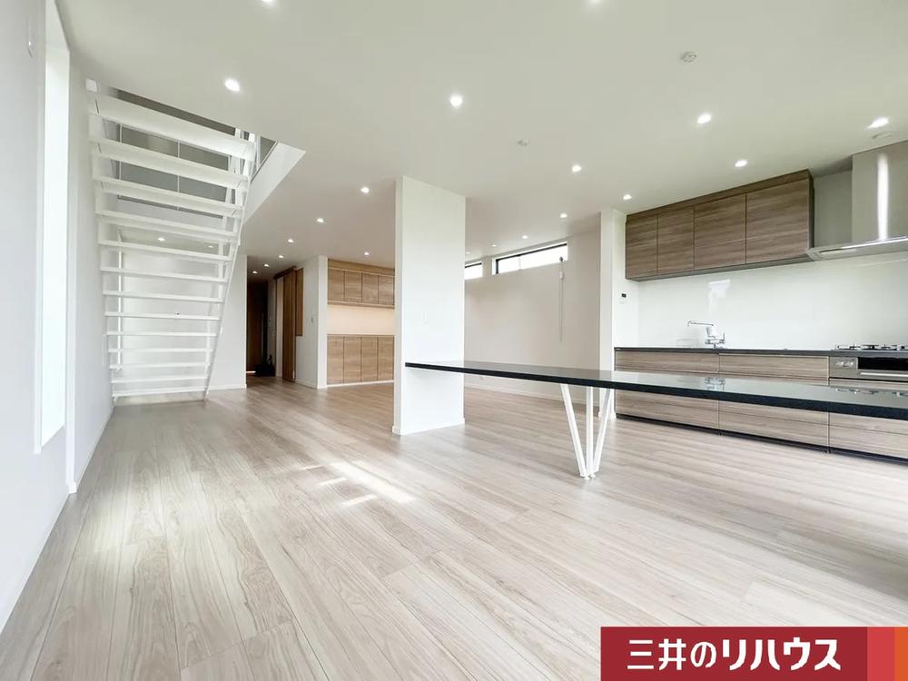 大阪府豊中市上野東