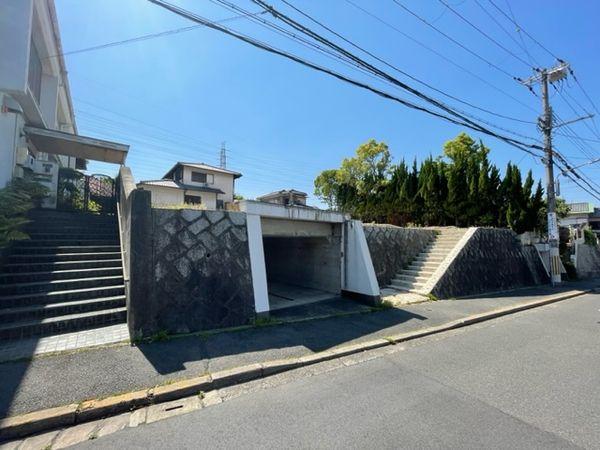 大阪府吹田市山田西