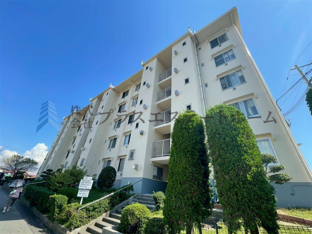 リフォーム完成♪最寄駅まで徒歩約3分♪立地良好♪上田東町住宅二号棟♪