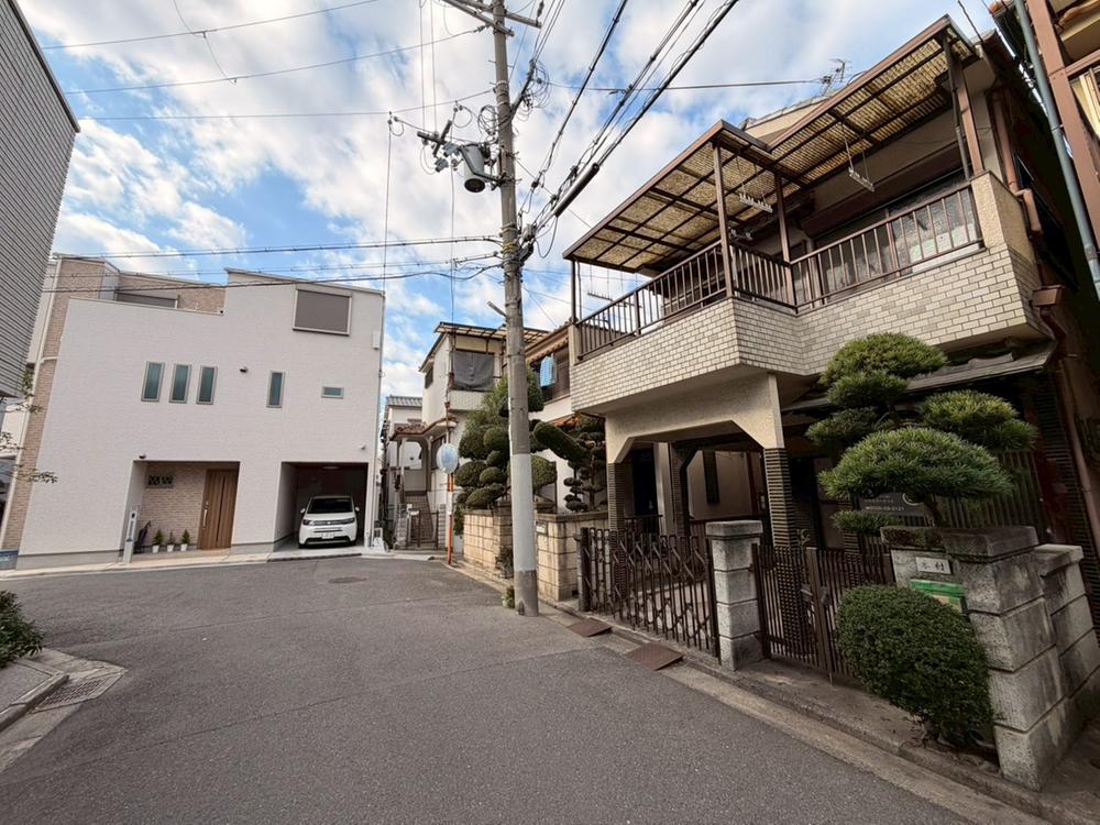 大阪府東大阪市菱屋東