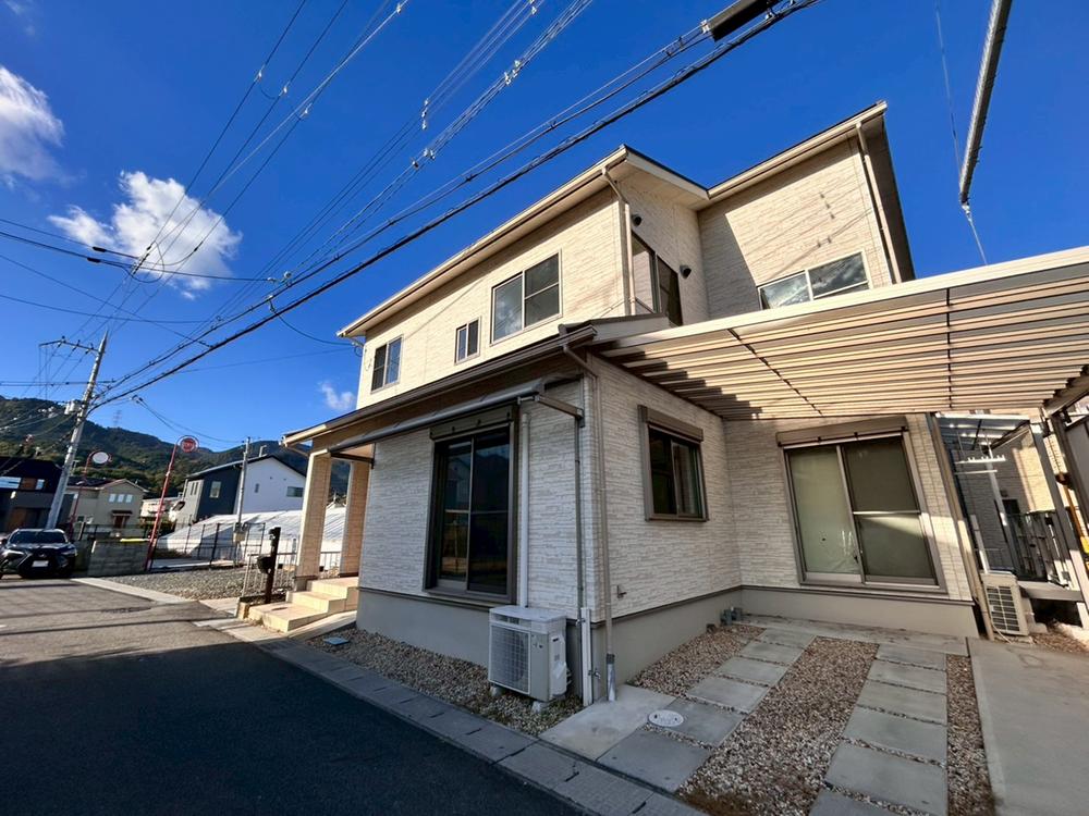 滋賀県大津市下阪本