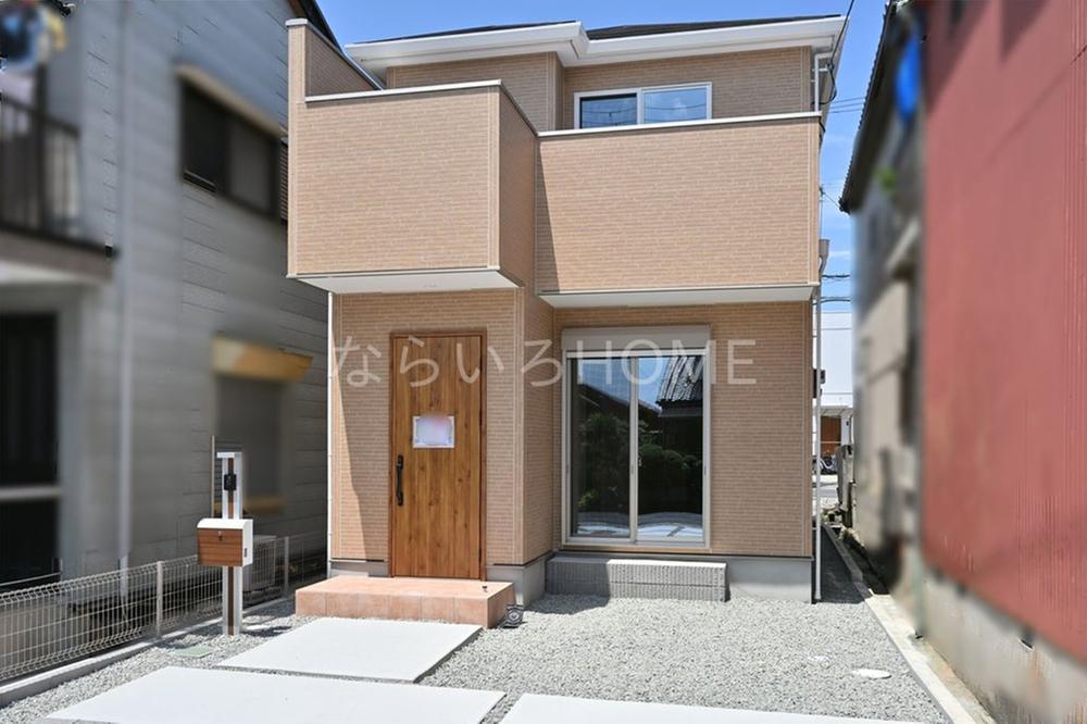 奈良県大和郡山市小泉町