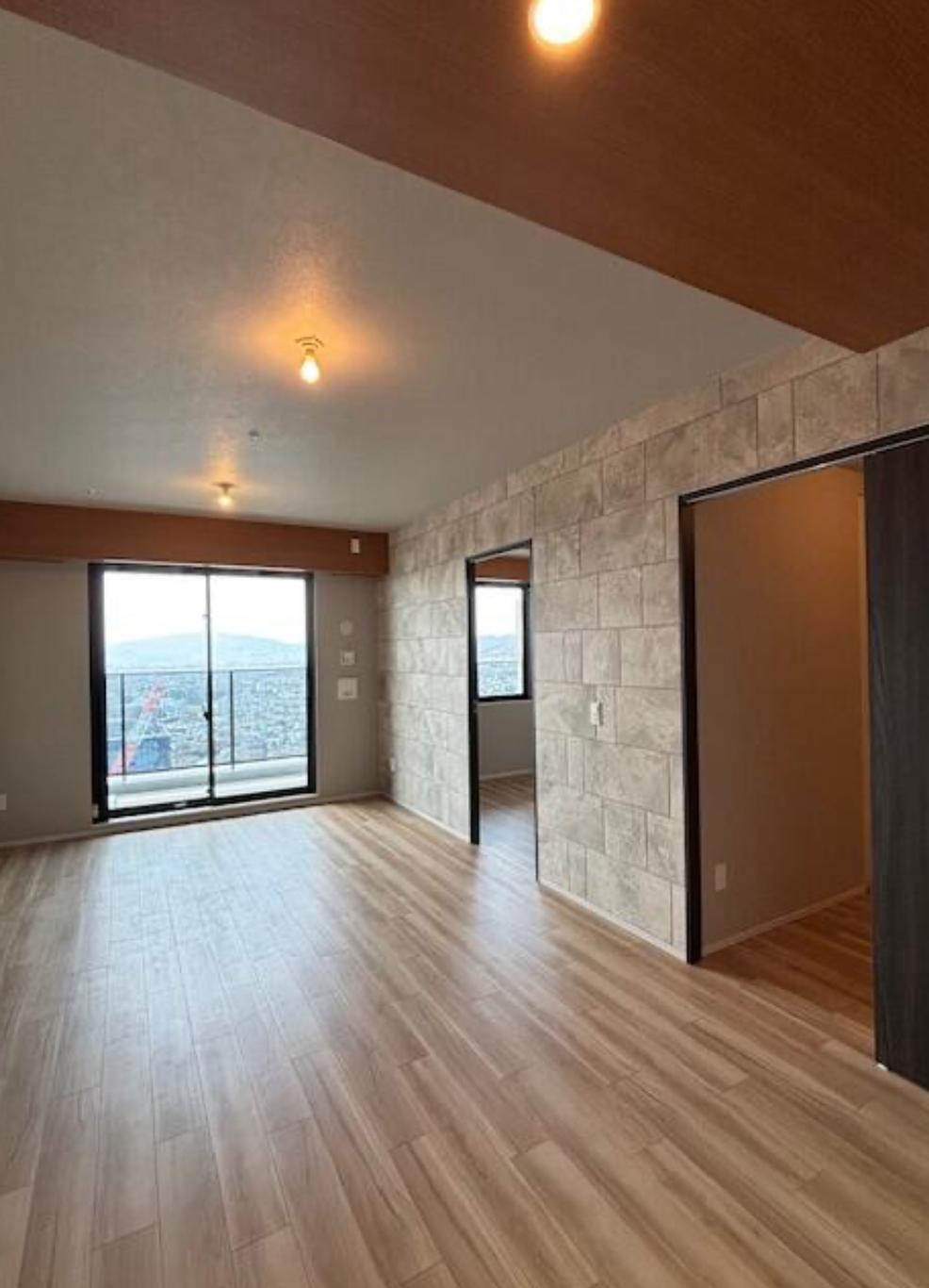 Brillia　Tower　箕面船場　TOP OF THE HILL