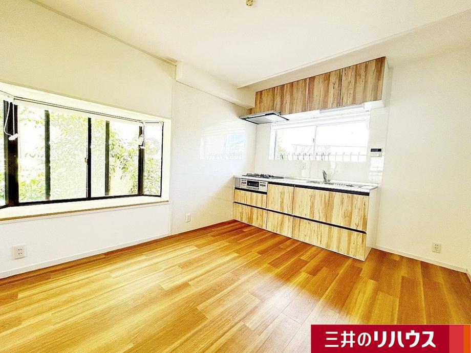 大阪府枚方市菊丘町