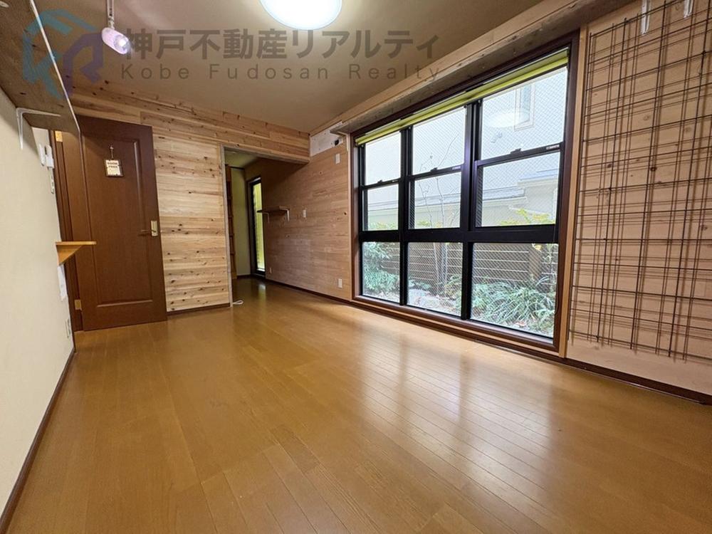 兵庫県神戸市東灘区岡本