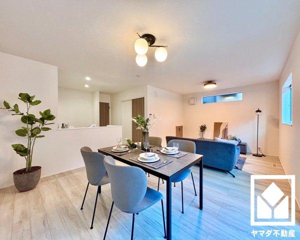 滋賀県大津市月輪