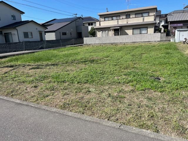 香川県丸亀市郡家町