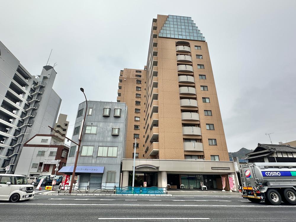 アーバンタワー麻里布