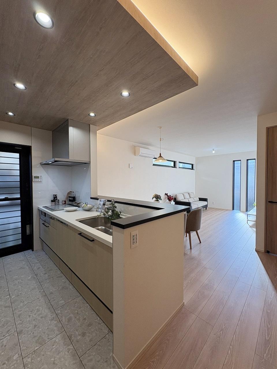 広島県広島市安佐北区亀山南