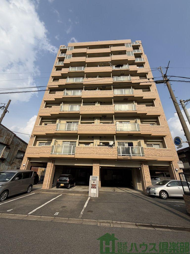 ホワイトキャッスル若松駅前店