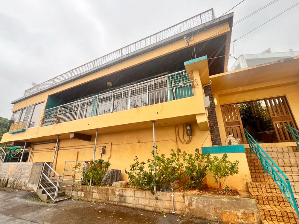 沖縄県宜野湾市大山