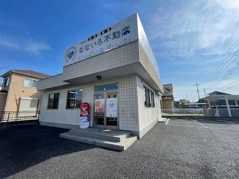 駐車場も目の前にございますのでいつでもご来店お待ちしております。